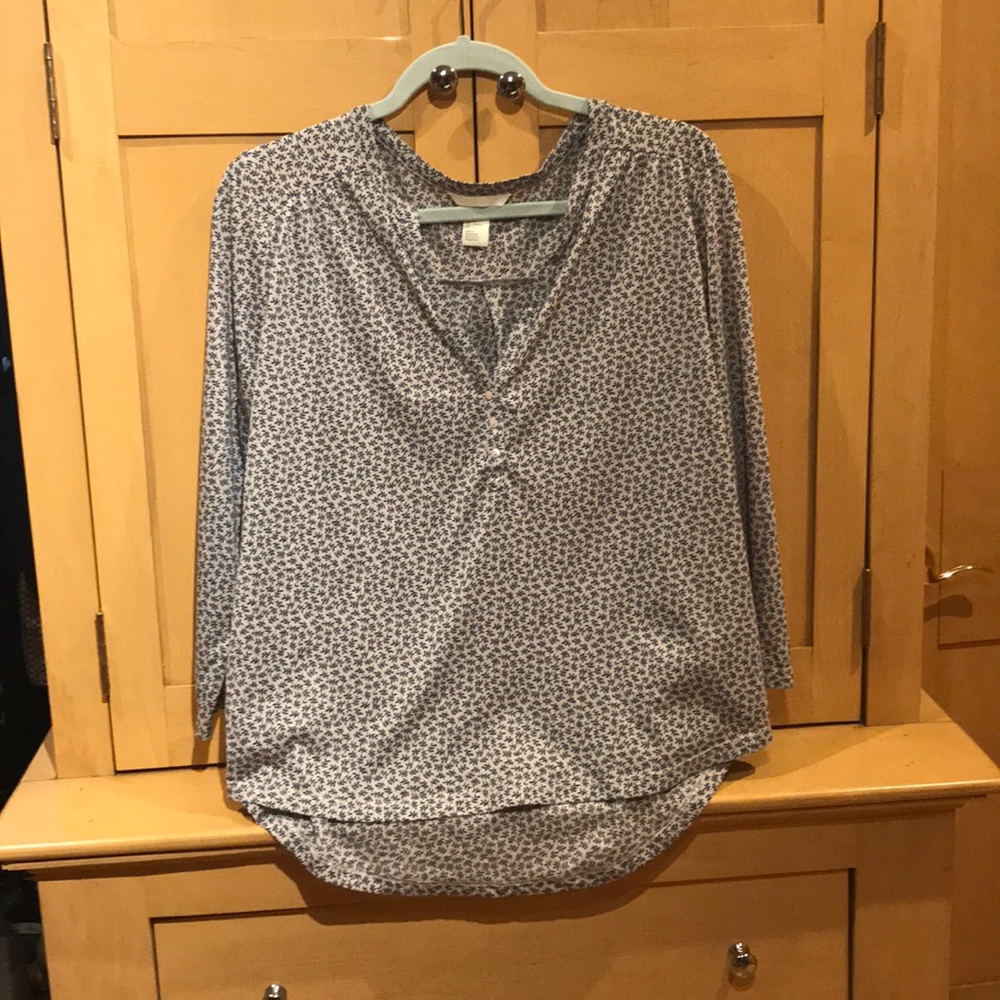 Floral mid length blouse with buttons